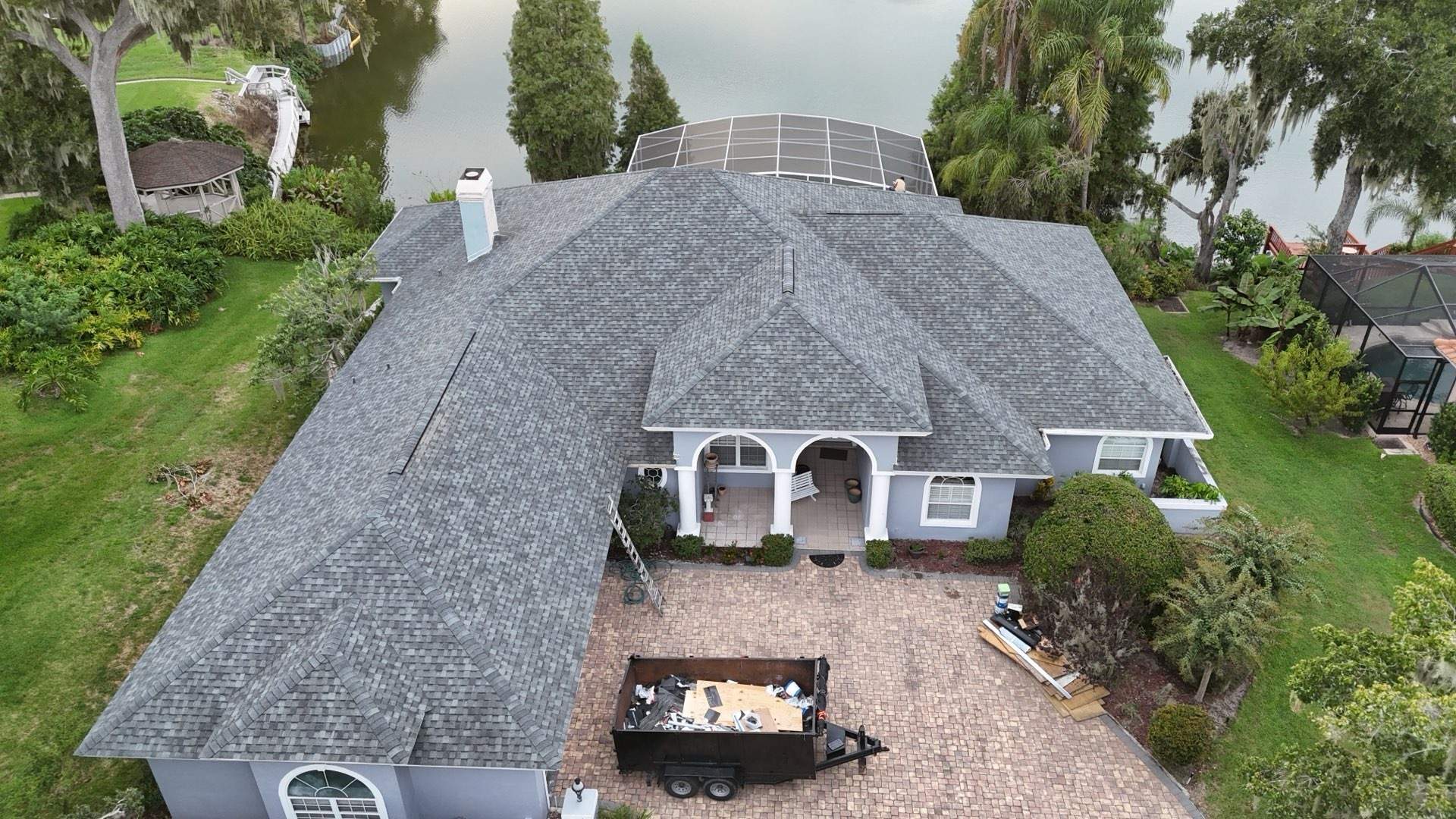 Front of the Lakeland FL home with its new gray shingle roof